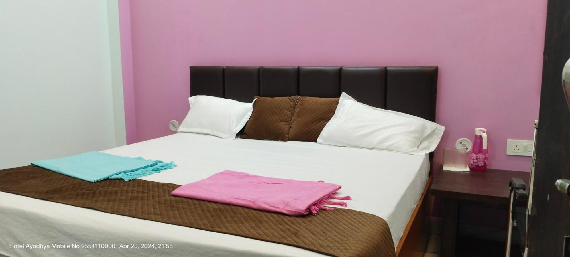 Hotel Ayodhya Paying Guest Εξωτερικό φωτογραφία