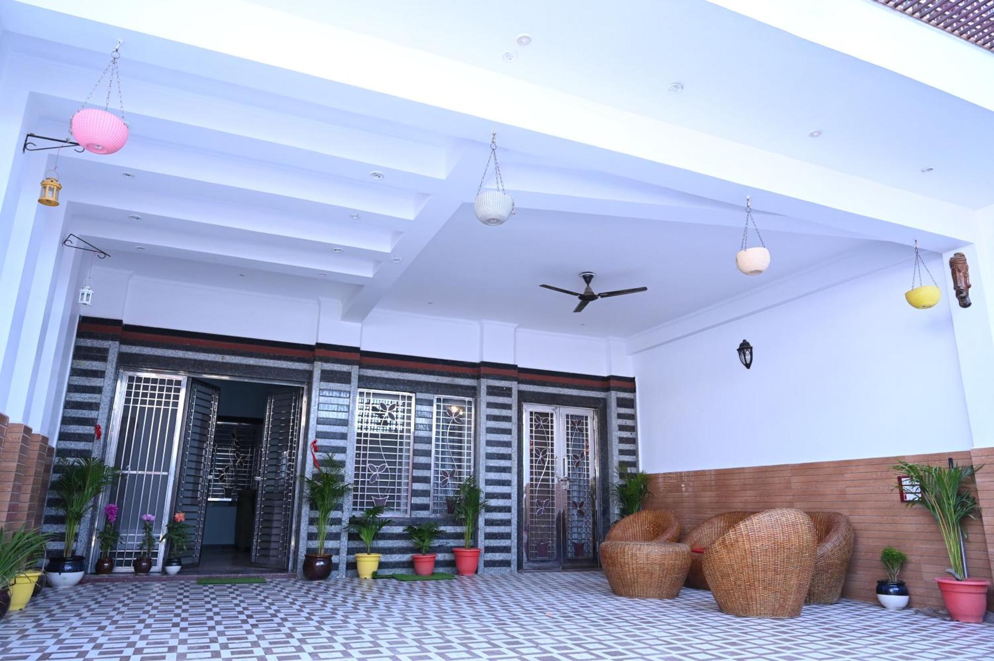 Hotel Ayodhya Paying Guest Εξωτερικό φωτογραφία